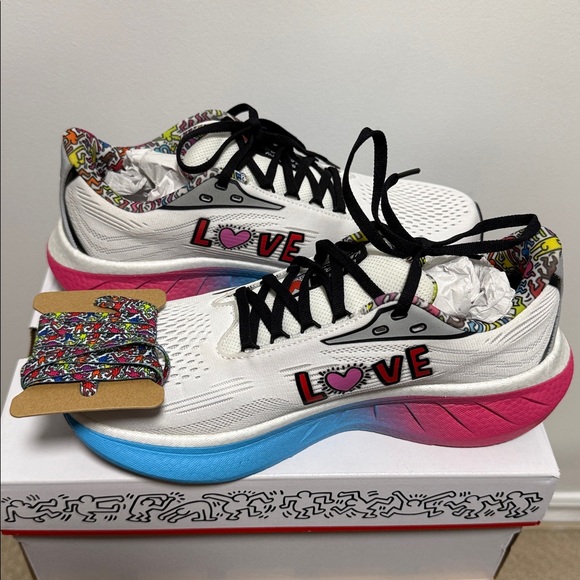 Keith Haring Saucony Ride 18 - Picture 3 of 5